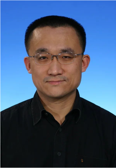闫东